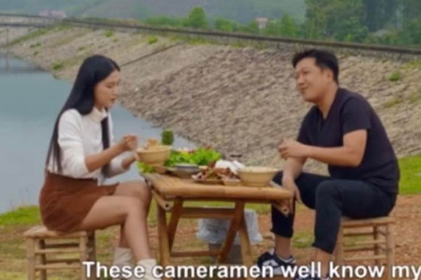 Dù đã đưa ra quyết định ly hôn từ trước nhưng bây giờ Hoàng Oanh mới dứt khoát làm điều này với chồng Tây-4