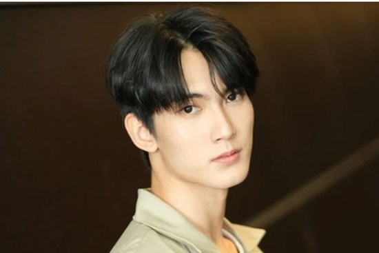 Biết vợ thức trắng 3 đêm chăm sóc con, tôi quyết định cho cô ấy cùng đứng tên sổ đỏ, thế mà vợ lại muốn bỏ hai bố con