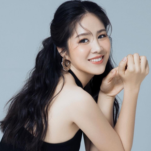 1 sao nữ Vbiz vướng tin đồn đang mang thai lần 3, chính chủ đích thân làm rõ?-9