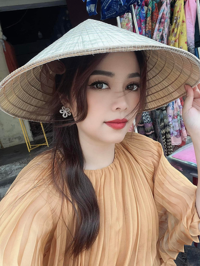 Chồng kiến trúc sư để chế độ độc thân, gần 1 năm không tương tác MXH, hot mom Hằng Túi đã âm thầm ly hôn lần 2?-2