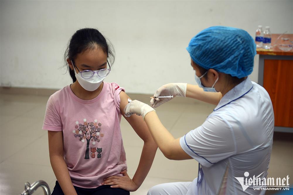 Hà Nội bắt đầu tiêm vắc xin Covid-19 cho trẻ từ 5-11 tuổi-5