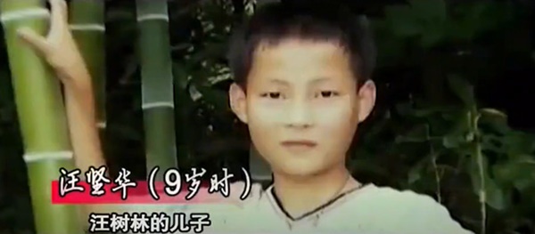 Bố té ngã chết tức tưởi, 9 năm sau con trai báo cảnh sát và mở quan tài kiểm tra, cuối cùng hé lộ chân tướng tàn khốc-1