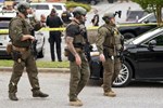 Mỹ: Xả súng hàng loạt ở Pittsburgh khiến 2 người thiệt mạng, nhiều người bị thương-13