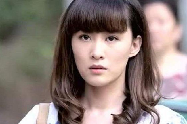 Cùng chồng đến tòa ly hôn, chồng mua một chai nước, chủ cửa hàng nói với tôi: Em gái à, cuộc hôn nhân này không thể ly dị”-1