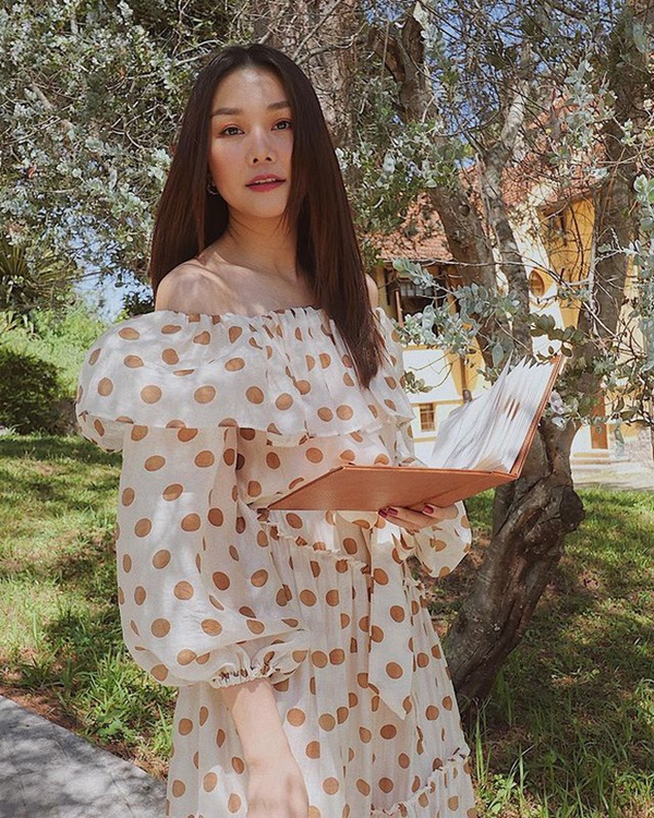 Mỹ nhân Vbiz U40 ai cũng trẻ như chồi non háo hức đang đợi mưa”: Bí kíp nằm ở mấy kiểu váy siêu đại trà này!-5