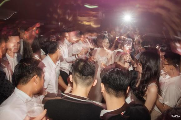 Cầu thủ Thành Chung đăng ảnh nét căng sau đám cưới, liệu có vớt được nhan sắc của cô dâu sau ảnh dìm hàng-12