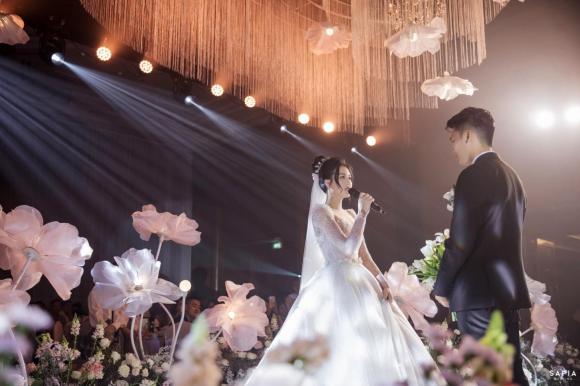 Cầu thủ Thành Chung đăng ảnh nét căng sau đám cưới, liệu có vớt được nhan sắc của cô dâu sau ảnh dìm hàng-13