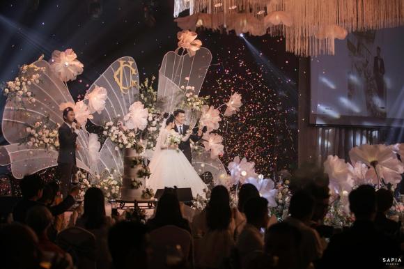 Cầu thủ Thành Chung đăng ảnh nét căng sau đám cưới, liệu có vớt được nhan sắc của cô dâu sau ảnh dìm hàng-14
