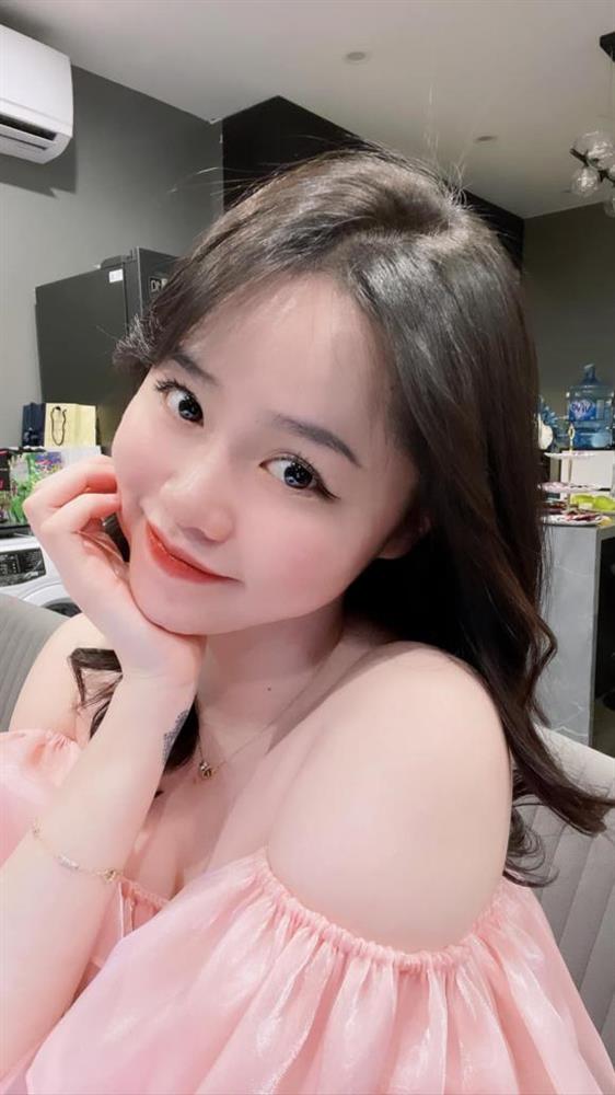 Bạn gái cũ Quang Hải - Huỳnh Anh đu trend đăng ảnh quá khứ: So với hiện tại, dậy thì quá thành công-7