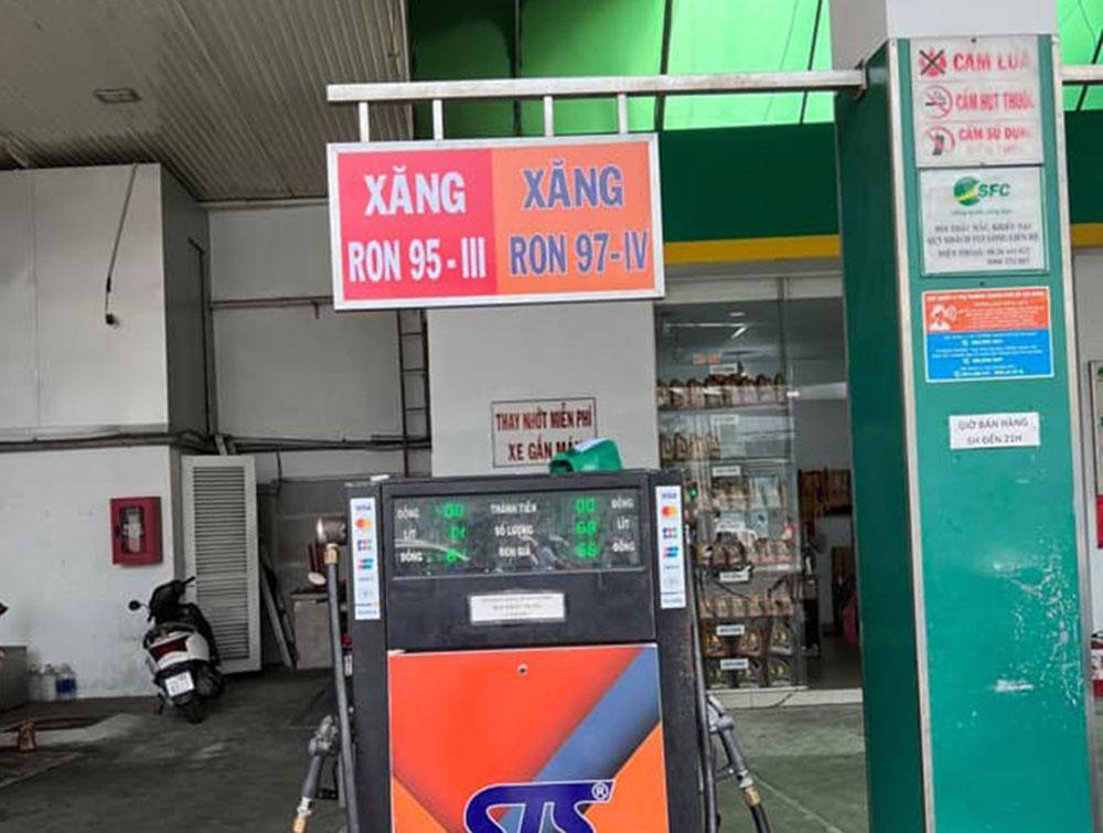 Xuất hiện loại xăng mới, giá bán đắt nhất Việt Nam-1