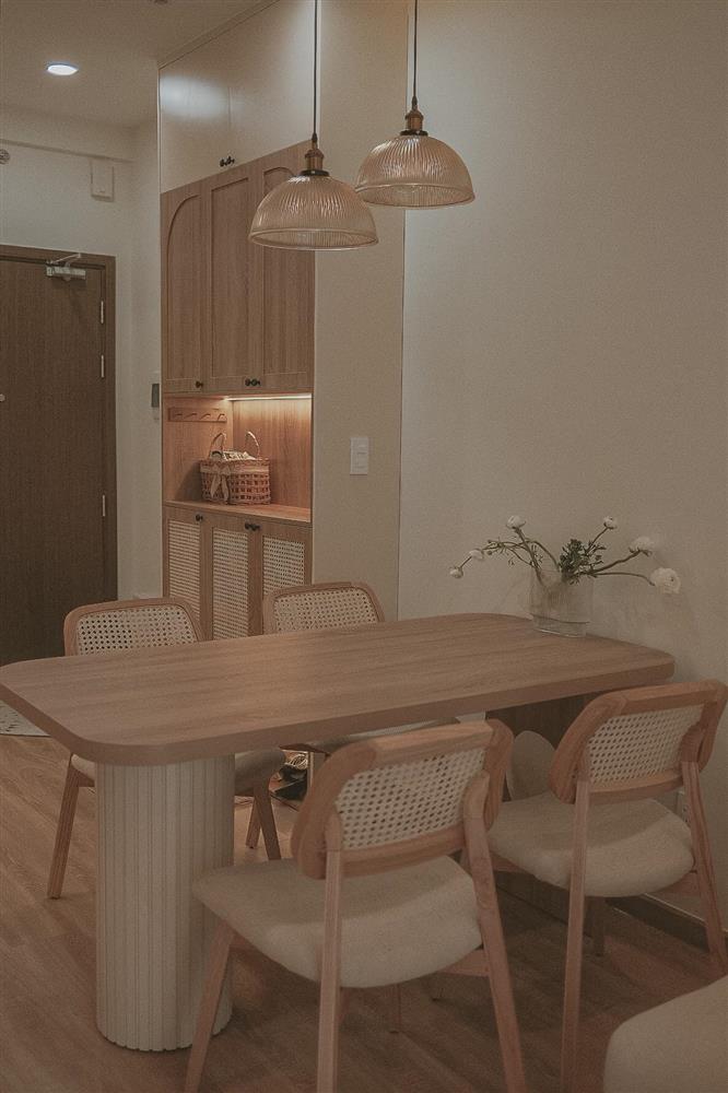 Vợ chồng trẻ Sài Gòn thiết kế căn hộ 67m² chỉ toàn đồ cơ bản nhưng tinh tế trong từng chi tiết nhỏ-4