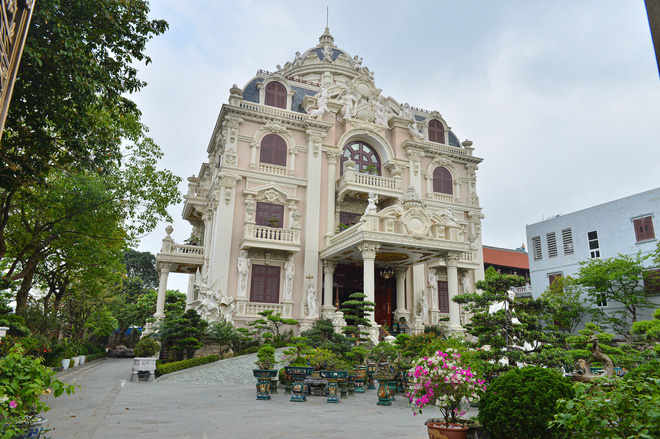 Về làng tỷ phú ở Nam Định ngắm những toà lâu đài mọc san sát, nghe chuyện con trai xây dinh thự tặng bố mẹ-4