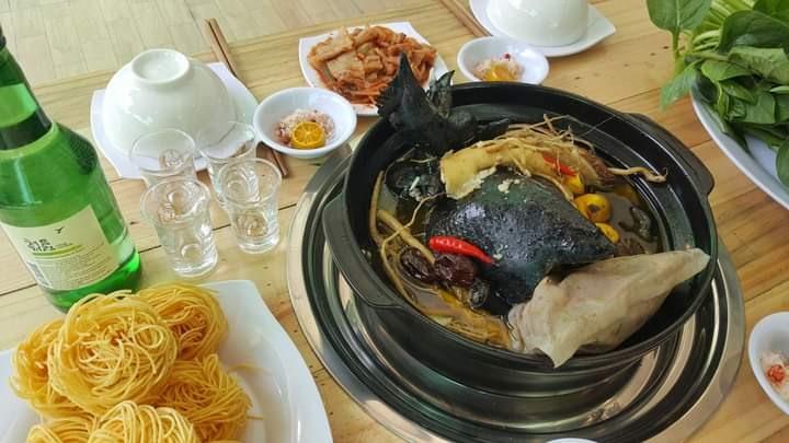 Xuất khẩu lao động, nam công nhân mang giống gà lạ về nuôi thu tiền tỉ-2