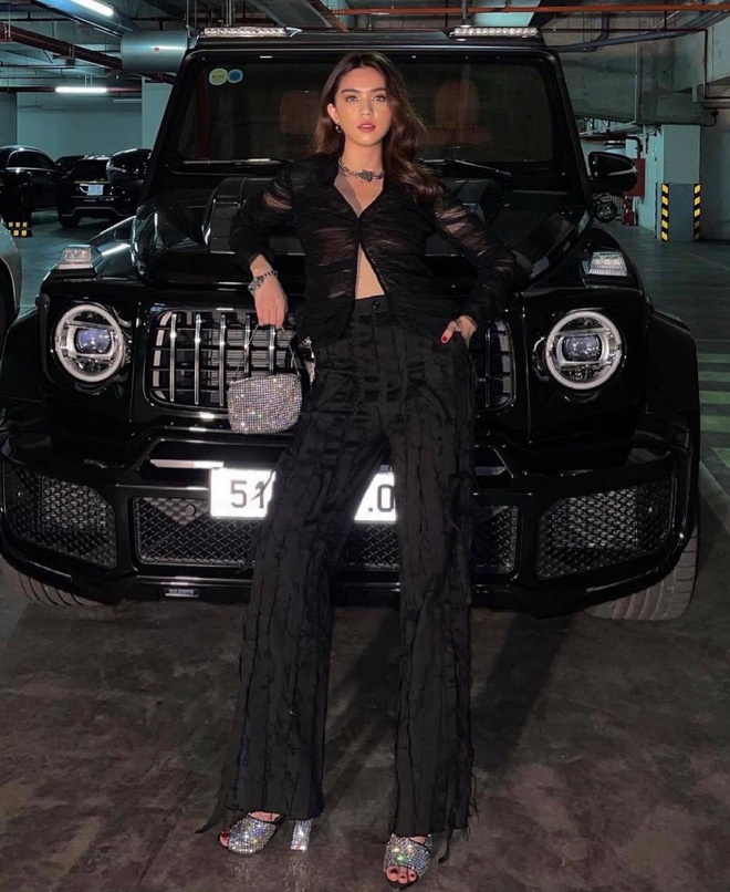 Mục sở thị khối tài sản của Ngọc Trinh: Ở biệt thự rộng 800 m2, tậu xế xịn mấy chục tỷ nhưng lại liên tục dính phốt dùng hàng nhái-7