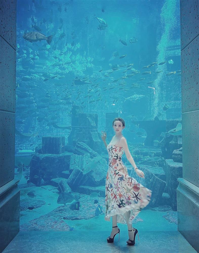 Huyền Baby khoe dáng đốt mắt ở Dubai, khẳng định nhan sắc bất biến tuổi U40 nhưng trình độ thả thính thì đỉnh hơn cả giới trẻ-3