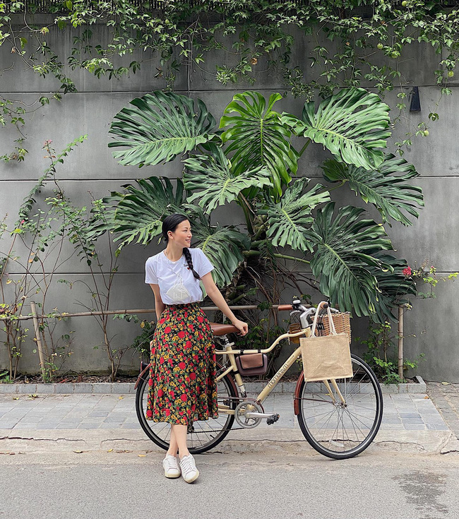 Sao Việt diện áo thun trắng chuẩn sang xịn mịn, dù chỉ mix theo cách đơn giản-5