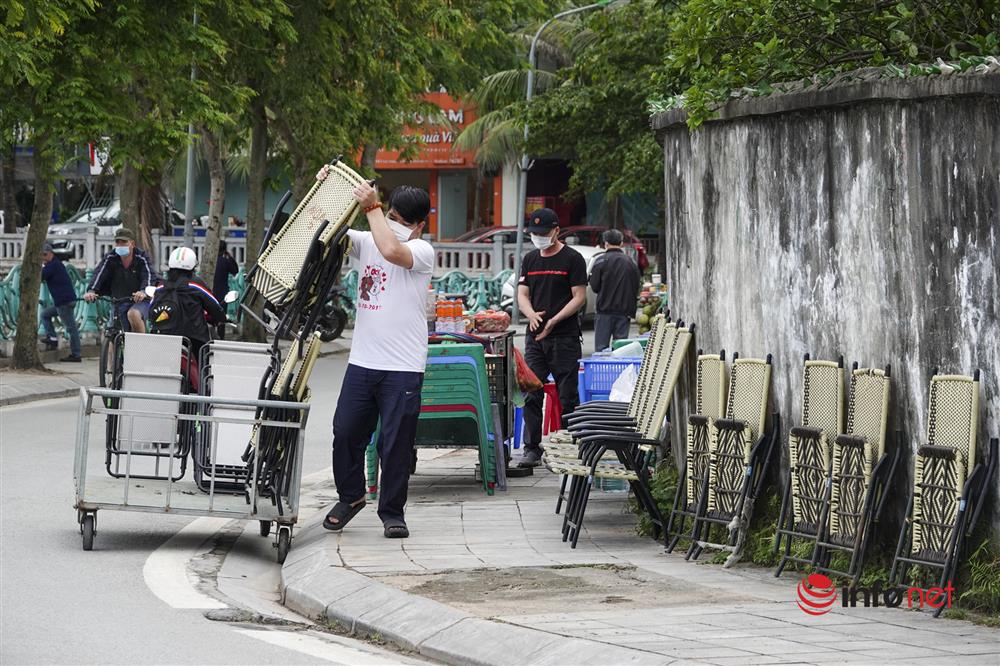 Xếp ghế che ô như bãi biển ven hồ Tây, ghế đá công cộng muốn ngồi phải trả tiền mua nước-6