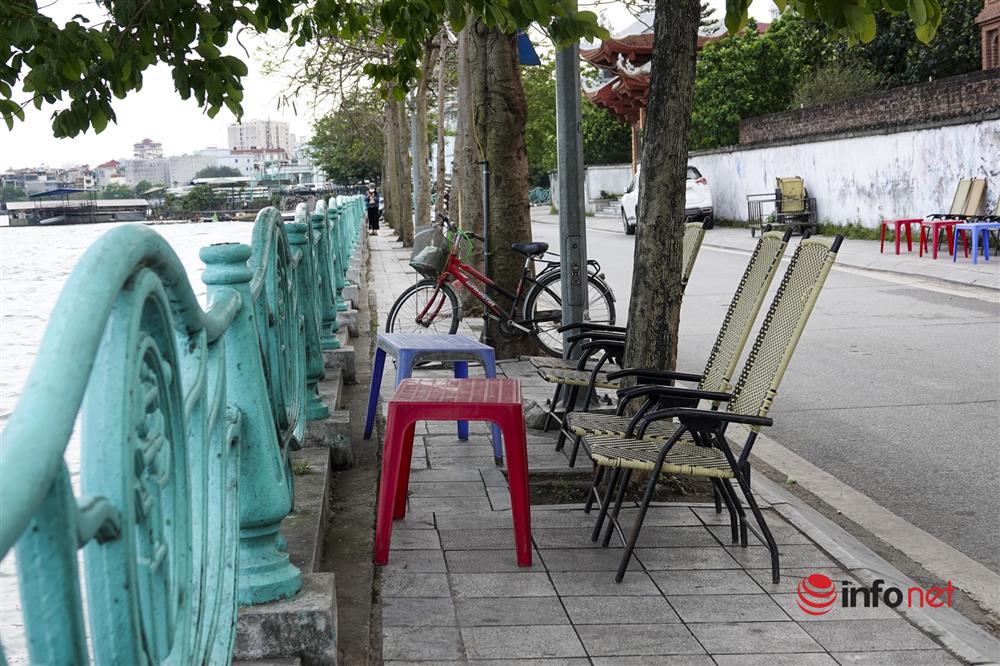 Xếp ghế che ô như bãi biển ven hồ Tây, ghế đá công cộng muốn ngồi phải trả tiền mua nước-12