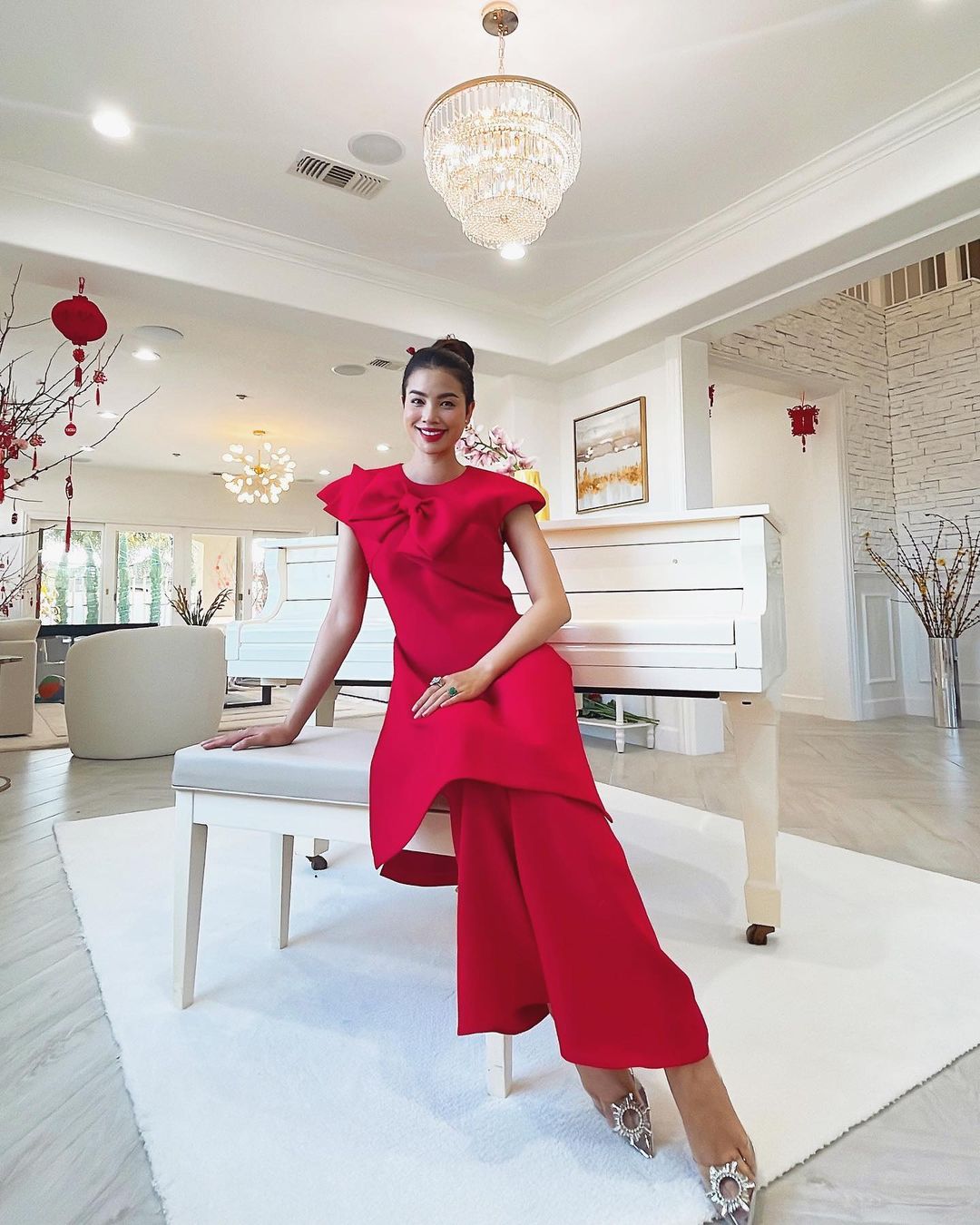 Nàng Hậu Vbiz từ bỏ hào quang để sang Mỹ sinh con: Check-in sân golf mỗi ngày, được chồng đại gia cưng như trứng mỏng-1