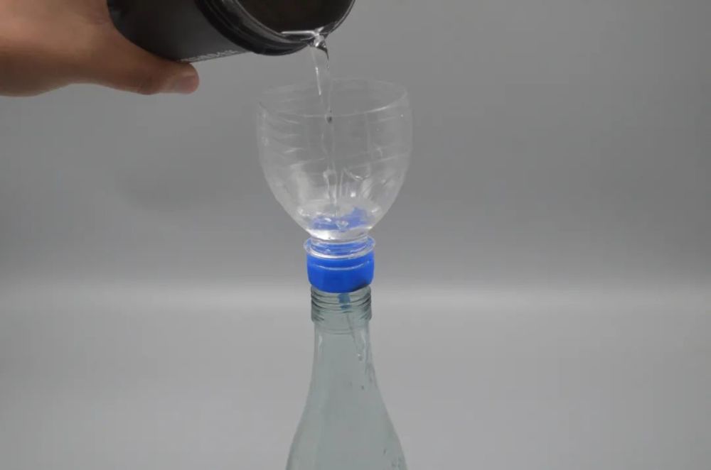 Vứt bỏ nắp chai nhựa, dù có tiền cũng&nbsp;khó mua được những mẹo hay hữu ích này-9