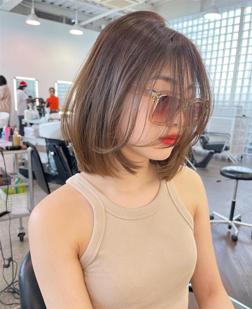 Quên tóc xoăn đi, 4 kiểu tóc thẳng này mới là chìa khóa để nhan sắc thăng hạng, trẻ trung hơn tuổi-5