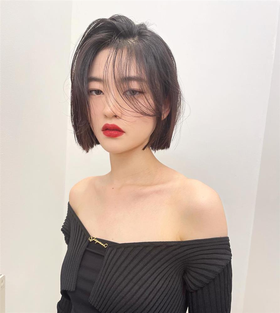 Quên tóc xoăn đi, 4 kiểu tóc thẳng này mới là chìa khóa để nhan sắc thăng hạng, trẻ trung hơn tuổi-8