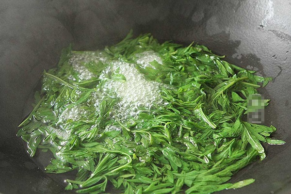 Gần hết tháng 4, chị em tranh thủ ăn nhiều loại rau này, bổ dạ dày, có tác dụng chăm sóc sức khỏe rất tốt-4