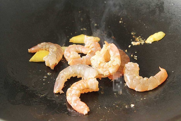 Gần hết tháng 4, chị em tranh thủ ăn nhiều loại rau này, bổ dạ dày, có tác dụng chăm sóc sức khỏe rất tốt-5