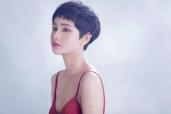 Hiền Hồ mở Facebook, đăng tâm thư dài: Là một nghệ sĩ trẻ, em cảm thấy mình đã chủ quan và có phần chưa chín chắn trong suy nghĩ và ứng xử-4