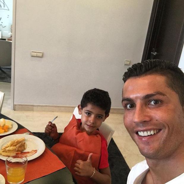 Cách dạy con đáng nể của ông bố 5 con Ronaldo: Muốn trở thành số 1 phải đổ mồ hôi, không bao giờ có thứ gì từ trên trời rơi xuống cả-5