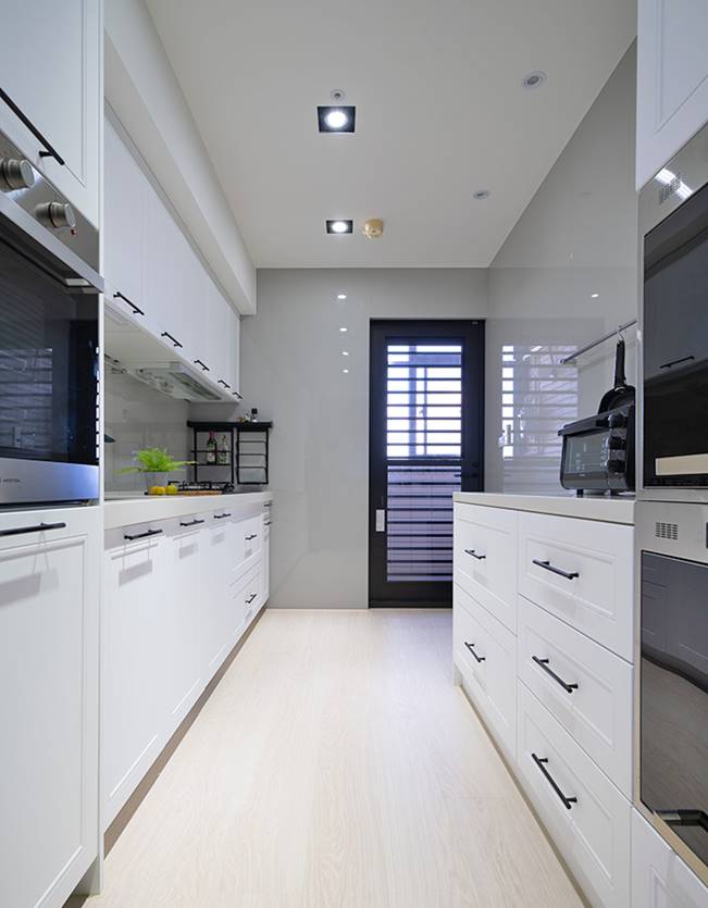 Căn hộ được thiết kế thông minh, mang lại sức sống mới trên từng m2-16