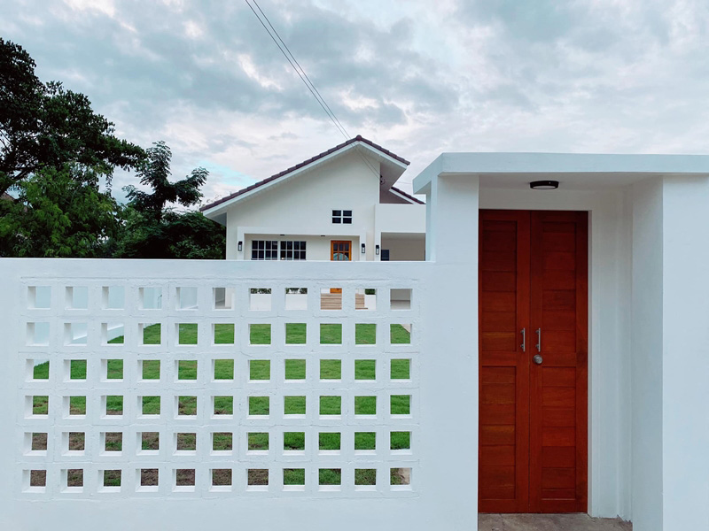 Ngôi nhà 1 tầng lửng ấn tượng, dù tối giản nhưng vẫn đẹp lạ thường-2