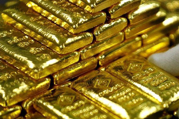 Giá vàng hôm nay 21/4: Sau cú sụt mạnh, bám trụ mức 70 triệu/lượng-2