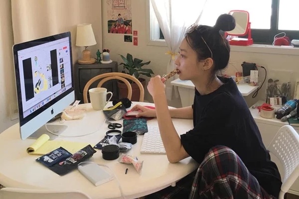 5 triệu chứng dễ bị bỏ qua của bệnh thoái hóa đốt sống cổ thường gặp ở dân văn phòng, bác sĩ hướng dẫn 4 động tác đơn giản để phòng ngừa-1