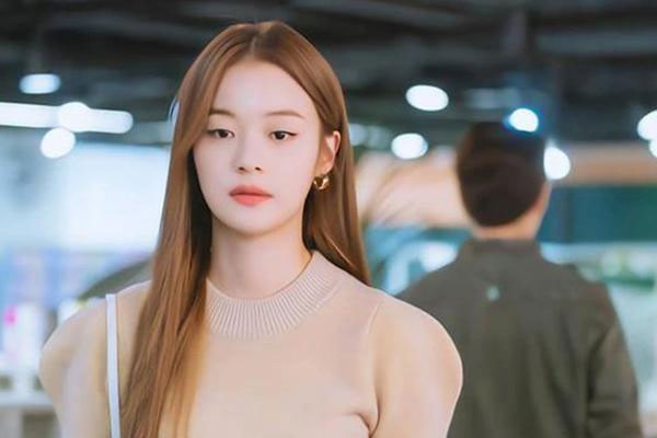 Ngồi cửa đợi người yêu khám thai, nghe bác sĩ hỏi tôi rụng rời chân tay-1