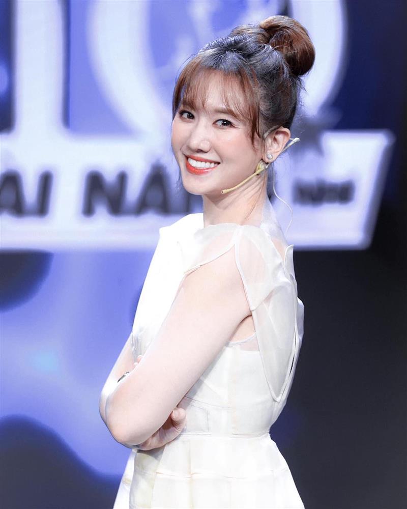 Sao Việt để tóc mái: Hari Won nắm trùm, Khả Ngân mắc sai lầm nên hơi fail-2