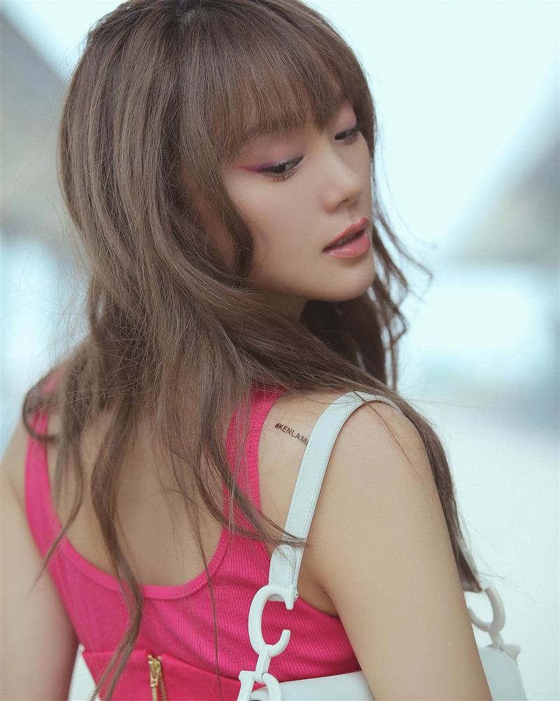 Sao Việt để tóc mái: Hari Won nắm trùm, Khả Ngân mắc sai lầm nên hơi fail-14