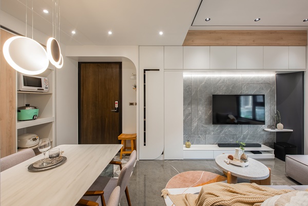 Căn hộ 2 phòng ngủ cho gia đình nhỏ mang tông màu cổ điển nhưng thanh lịch trong từng chi tiết nhỏ-1