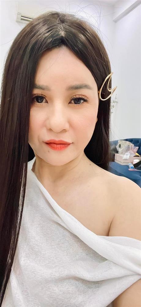 Liên tiếp vướng tin đồn đã toang với Kiều Minh Tuấn, Cát Phượng gây chú ý khi buột miệng nói ra câu đau lòng-1