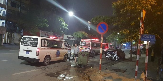 NÓNG: 5 người tử vong trong đám cháy lớn lúc rạng sáng ở Hà Nội-3