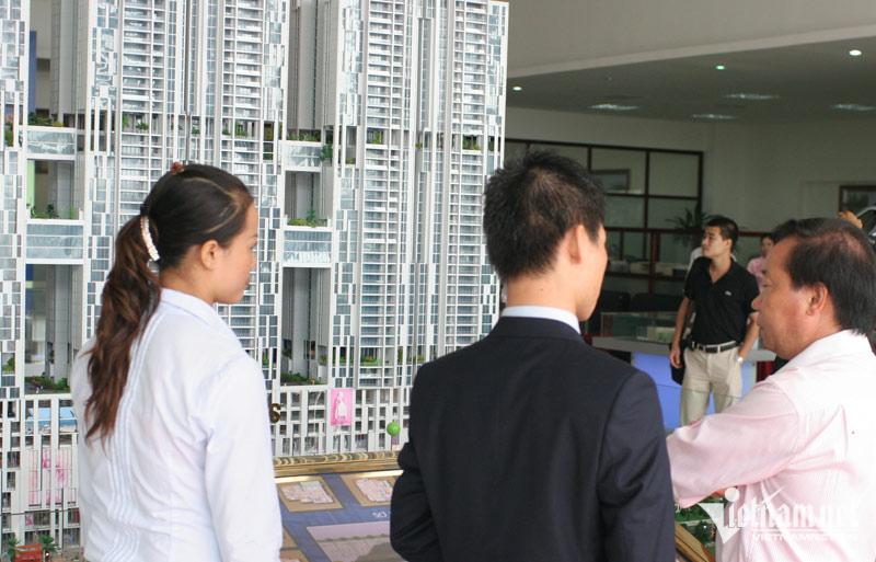 Găm tiền mua nhà đánh chứng, đau đớn cổ mất giá, căn hộ đắt thêm 200 triệu-1