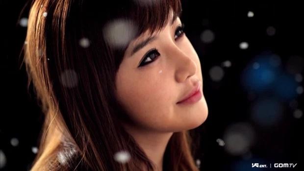 Giật mình gương mặt lạ hoắc của Park Bom, sắc vóc xuống cấp nhất 2NE1-10