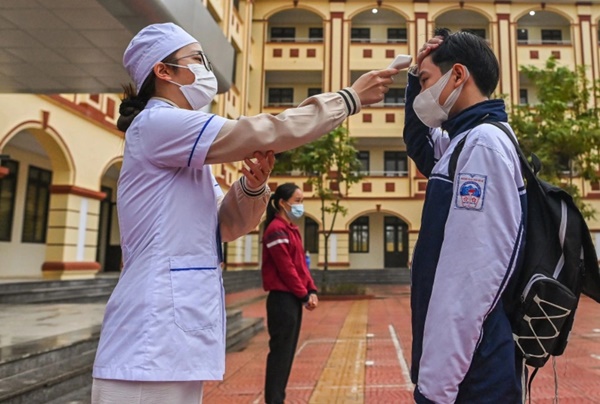 Ép học sinh không được thi vào lớp 10 là chối bỏ trách nhiệm giáo dục-1