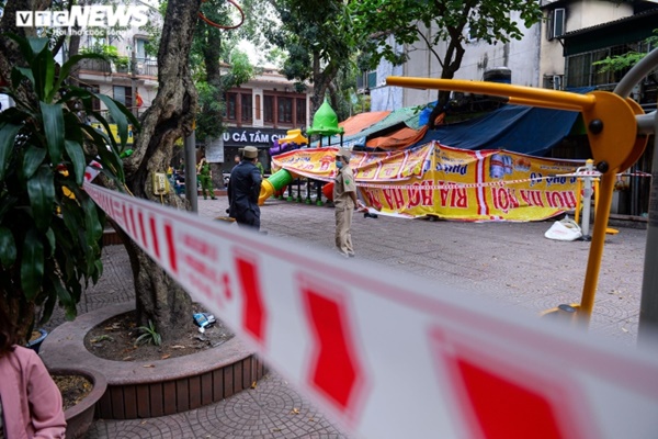 Nguyên nhân vụ cháy khiến 5 người chết ở Hà Nội: Chập điện bình ắc quy xe máy-1