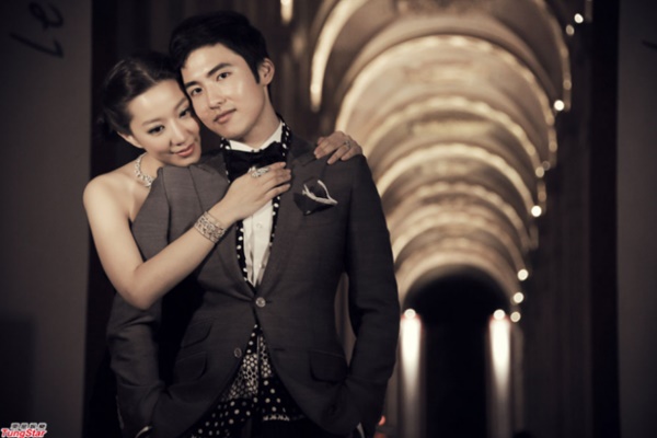 Siêu đám cưới 2300 tỷ đồng của con trai Vua đồ chơi: Bố mẹ chồng tặng con dâu quà 1900 tỷ và cuộc sống một bước lên tiên của cô gái trong hào môn!-2