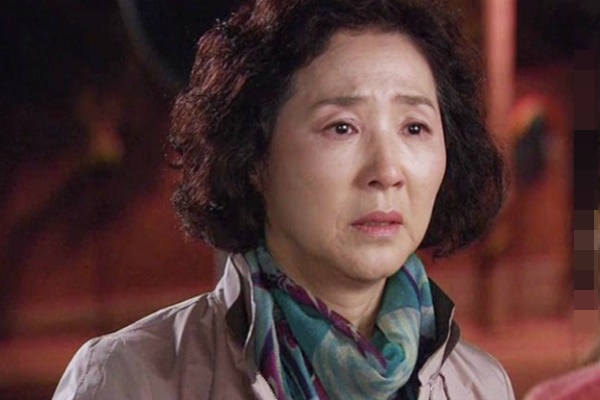 Được thưởng dự án 50 triệu, tôi biếu mẹ đẻ 20 triệu, khi biết chuyện, mẹ chồng tức giận đuổi tôi ra khỏi nhà-2