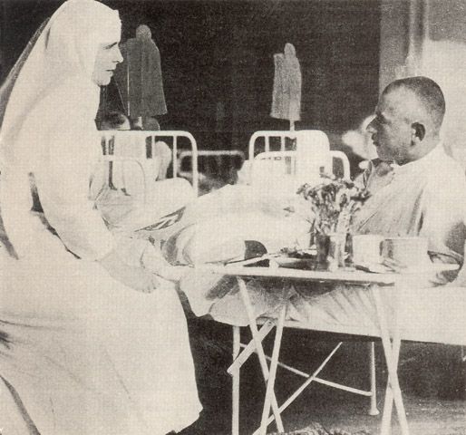 Hoàng hậu nổi tiếng nhất nhì thế giới: Mang tiếng ngoại tình sinh 3 đứa con ngoài giá thú nhưng vẫn được ca ngợi hết lời chỉ vì một lý do-5