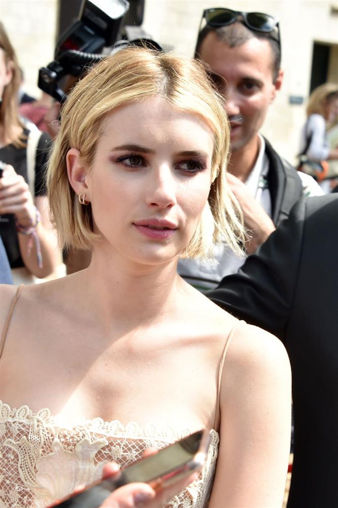 Cháu gái người đàn bà đẹp Julia Roberts: Chỉ cao 1m57 nhưng street style đẹp không thua gái Pháp-1