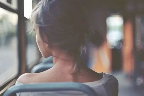 Phút yếu lòng, tôi đã sập bẫy lừa của gã hàng xóm