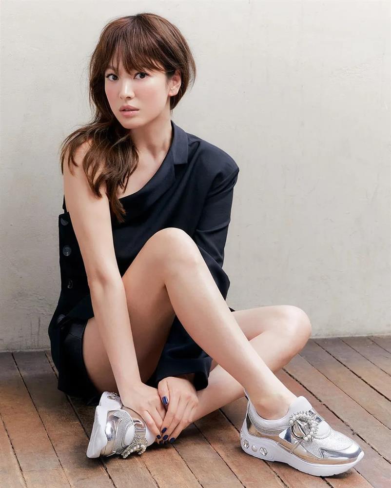 4 kiểu tóc mái của Song Hye Kyo: Rất trẻ xinh, không sợ lệch pha với tuổi 30+-12